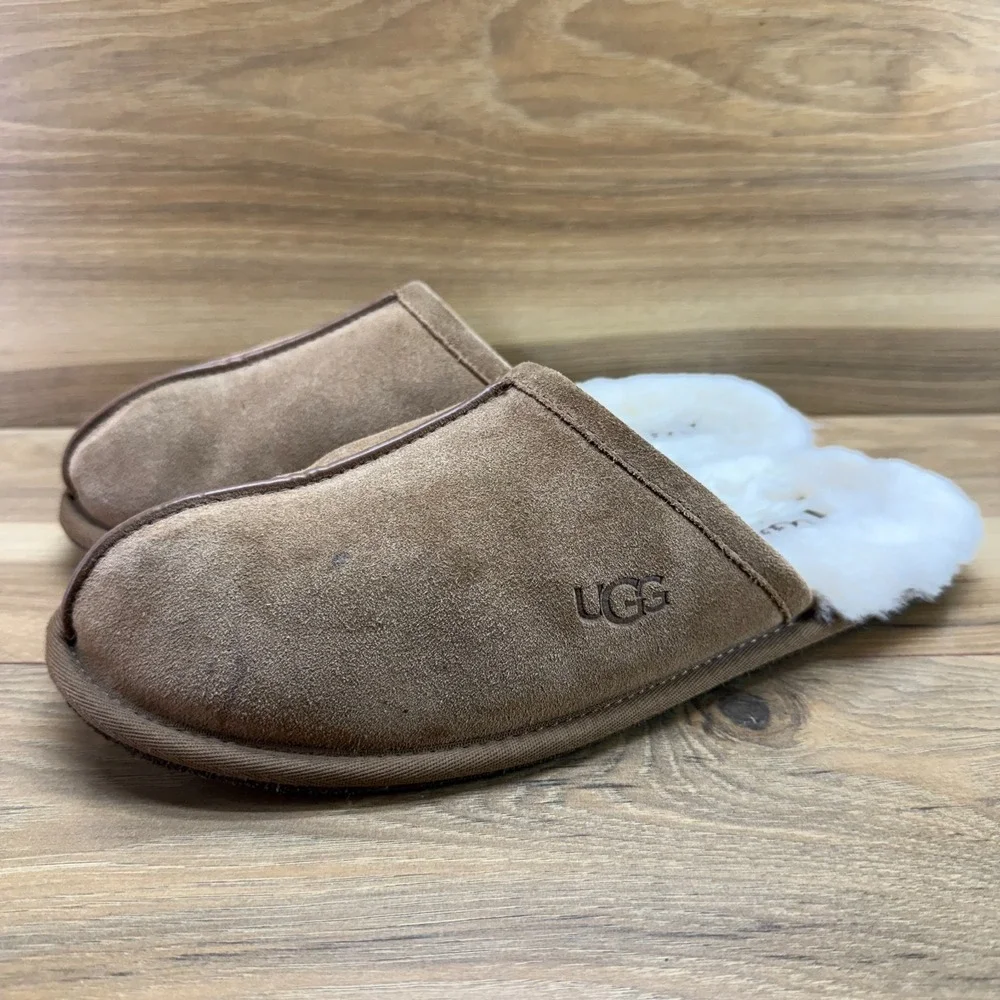 UGG Scuff Slipper Mens 10 Chestnut Suede Shearling Fur Lined Cozy
